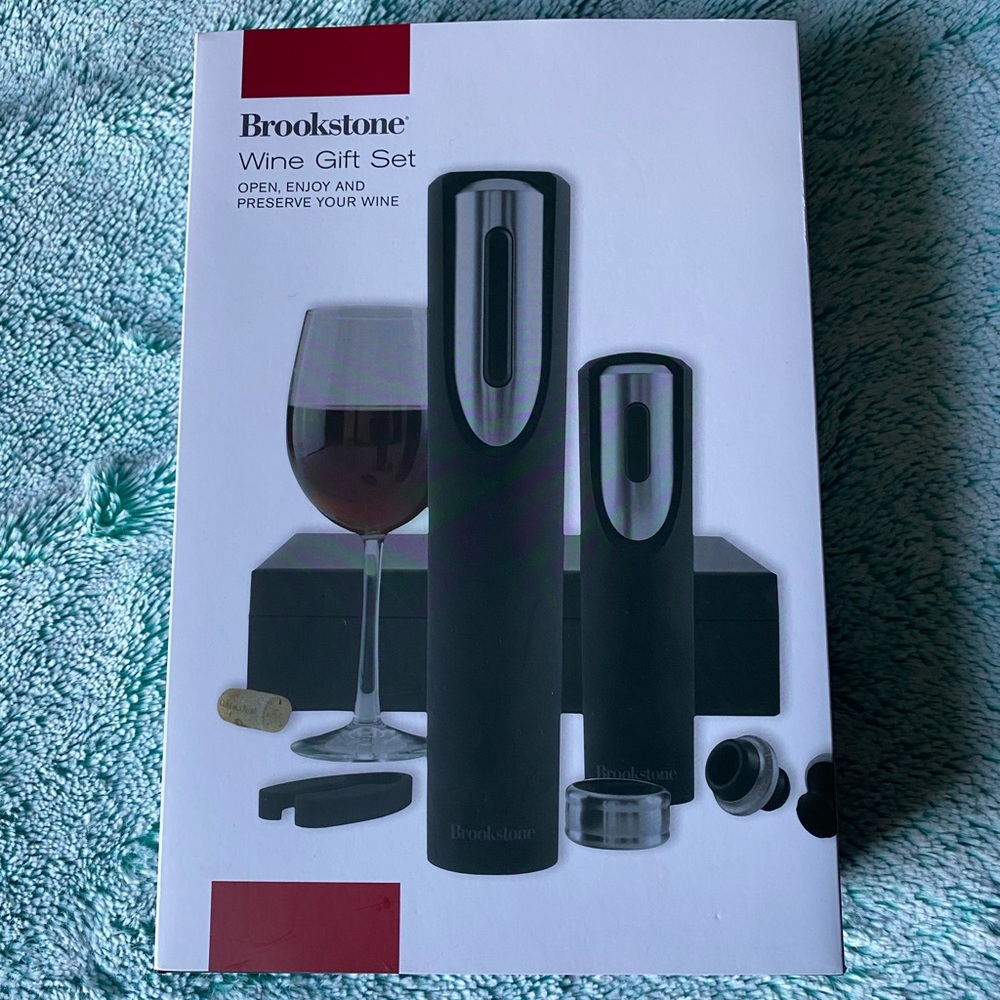 Brookstone Wine Gift Set